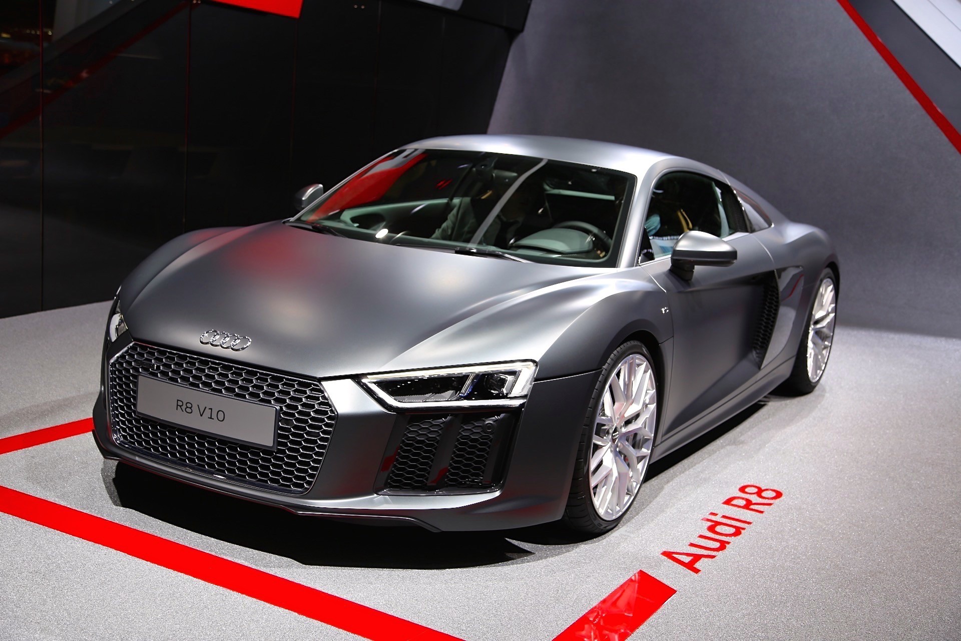 Новый audi цена. Ауди r8 2016. Audi r8. Ауди спортивная модель r8. Ауди р8 2023.