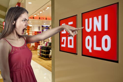 «Вещи валялись на полу!»: Россиянка обвинила Uniqlo в продаже одежды «с барахолки»
