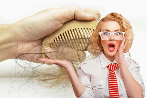 Волос обронила - беду пригласила: 3 женских ошибки, притягивающих проблемы