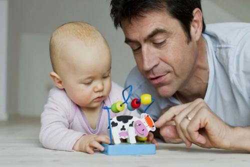Отцы и дети: Психолог Лабковский рассказал, как мужчинам «привить» любовь к детям