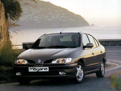 Дешевый и надежный: Renault Megane первого поколения как один из привлекательных вариантов на «вторичке»