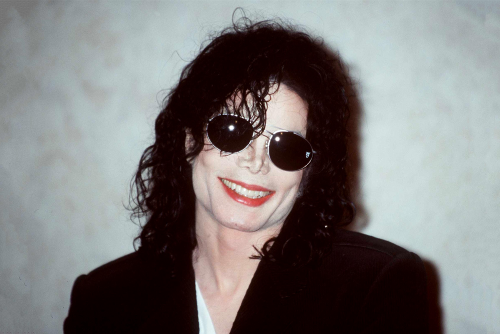 Майкл Джексон в «Матрице». Как быть патологическим отшельником, но иметь любовь всего мира