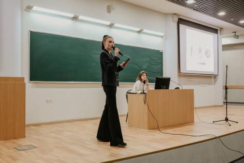 Алла Наумова прочитала экспертную лекцию в МГУ